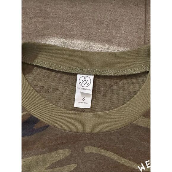 Cropped loose fit camo workout tee small - Picture 3 of 3